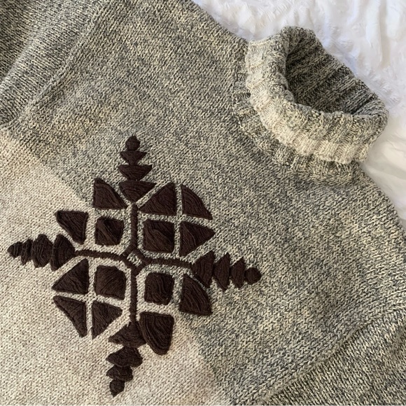 Vintage 90’s Tommy Hilfiger Fair Isle Turtleneck Sweater - Picture 2 of 12